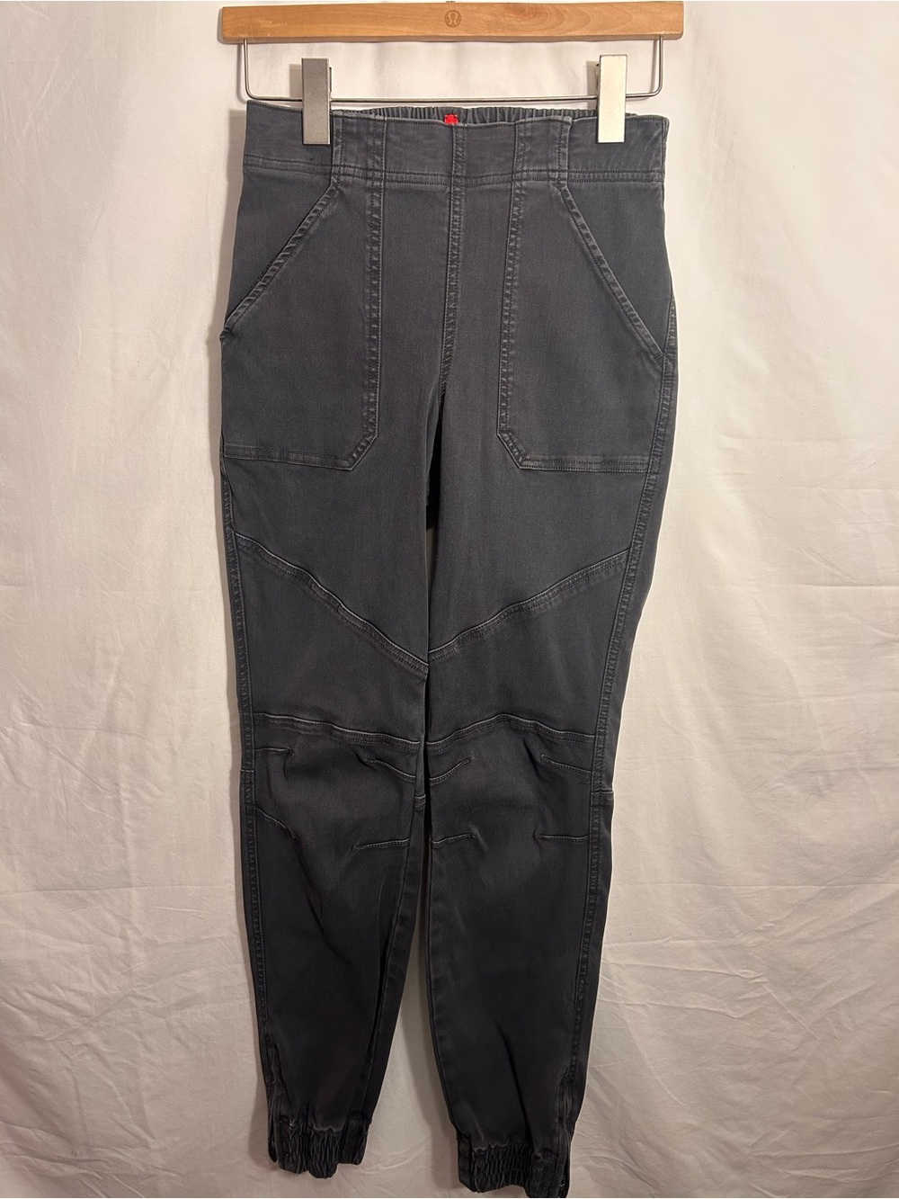 SPANX Slate Gray High-Rise Ankle Jogger Jeggings